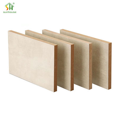 سعر جيد صديقة للبيئة MDF Board استخدام الديكور الخارجي الداخلي لاستخدام تطبيقات تشييد المباني الانترنت