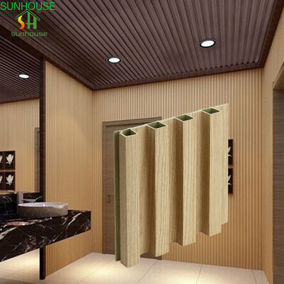 سعر جيد لوحة الحائط PVC WPC لتطبيق نظام تكسية الجدران الخارجية تطبيق ديكور المباني الحديثة الانترنت